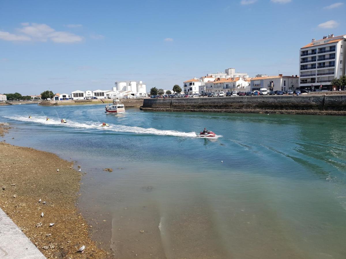 Studio Coeur Des Sables, 100M De La Plage 莱萨布勒-多洛讷 外观 照片