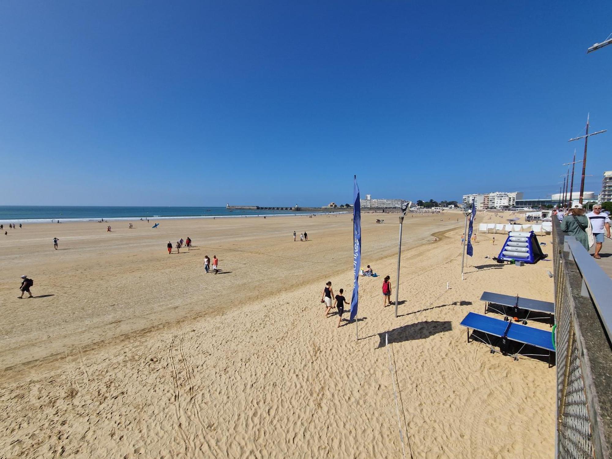 Studio Coeur Des Sables, 100M De La Plage 莱萨布勒-多洛讷 外观 照片